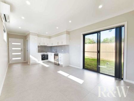 51A Womra Crescent Glenmore Park - Photo 4