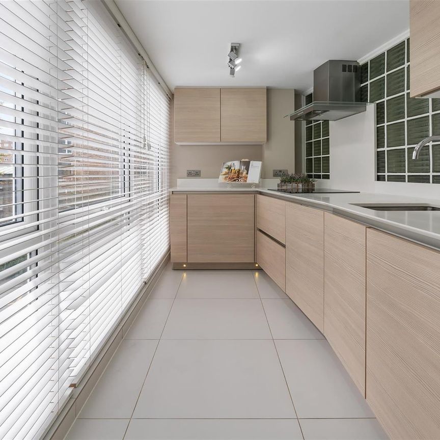 ST JOHNS WOOD PARK, NW8, London - Photo 1