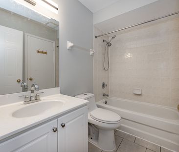 For Lease - 190 Forum Drive Unit# 71, Mississauga, Ontario - Photo 1