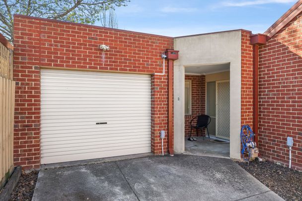 3/10 Joffre Road, Pascoe Vale VIC 3044 - Photo 1