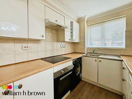 Parsonage Road, West Thurrock - Photo 5