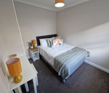 2 bedroom terraced house to rent - Photo 3