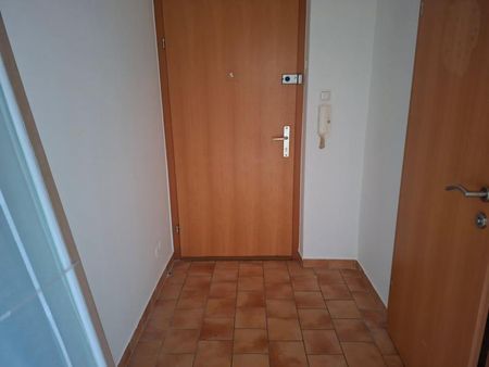 Linz Brucknerstraße 33 - Generalsanierte 2-Zimmerwohnung, 47 m2 WNFL mit neuer Küche ohne Ablöse! - Photo 2
