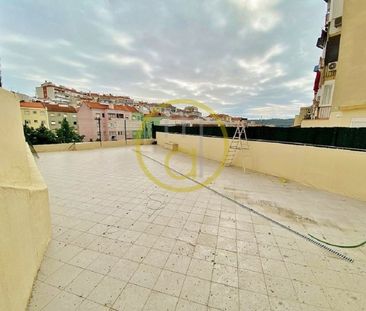 Apartment, 2 Bedrooms - Photo 1