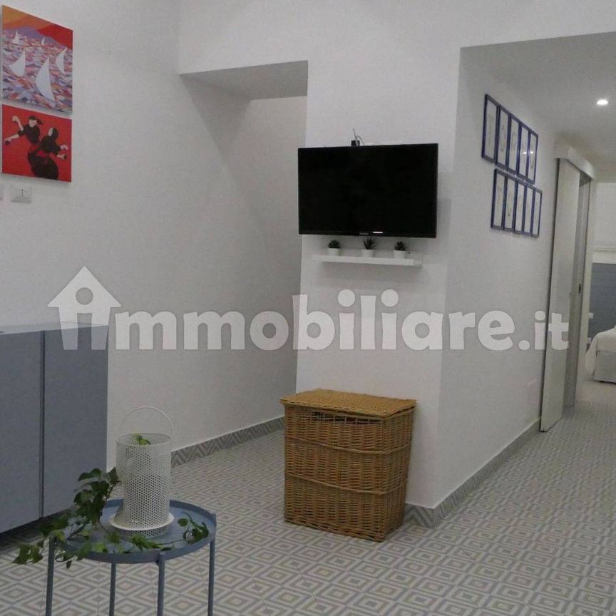 Trilocale via Camillo Benso di Cavour 17, Centro, Castellammare di Stabia - Foto 1