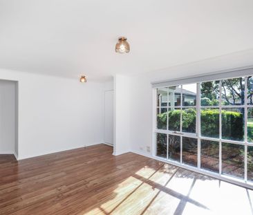 Three bedroom living - Photo 2
