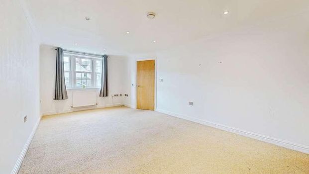 Penhill Road, Cardiff, CF11 - Photo 1