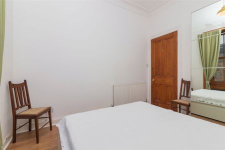 2/1, 6 Mingarry Street - Photo 3