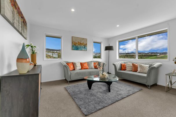 Family home in Pokeno - Photo 1