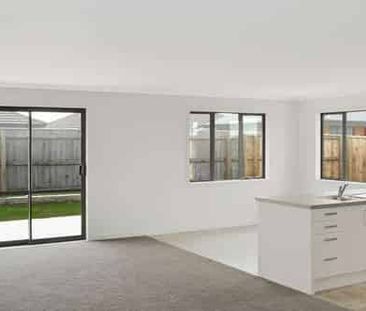 FITZHERBERT - 3 BEDROOM - Photo 3