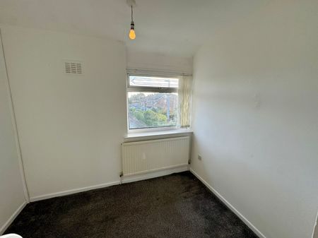 Springside Avenue, Manchester, M28 - Photo 5