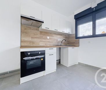 Location Appartement 3 pièces 47m² VERT ST DENIS 77240 - Photo 2