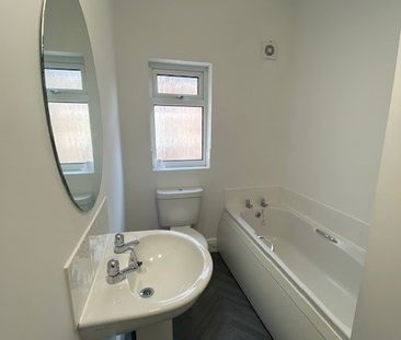 Double En-suite Room - Grimsby Road - Photo 2