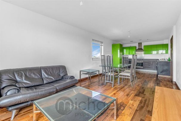 3 bedroom apartment to rent - Photo 1