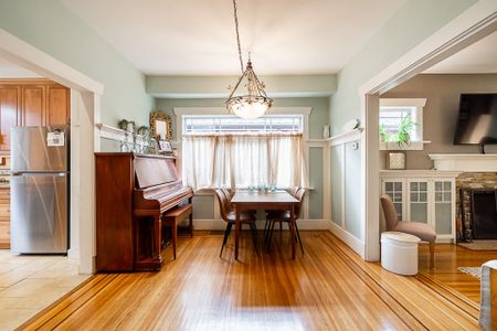 Fully Furnished Main Level Home in Kitsilano - Available NOW! - Photo 3