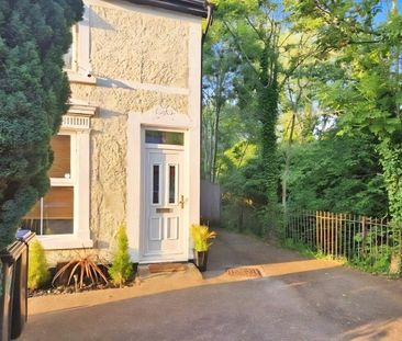 Alexandra Road, Addlestone, Surrey, KT15 2PQ - Photo 2