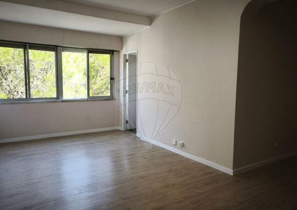 Apartamento T2 em Setúbal