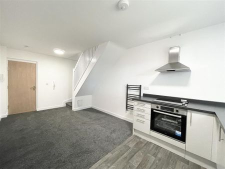 1 bedroom flat to rent - Photo 2