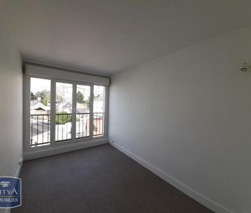 Location Appartement 5 pièces 82m² LE MANS 72000 - Photo 3