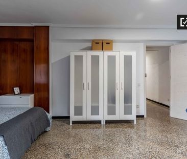 valencia, Valencian Community 46004 - Photo 5