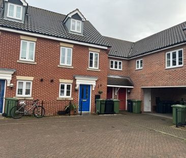 West Lynn - Poppyfields - Photo 5