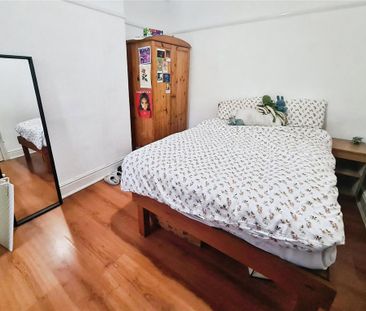 4 bedroom terraced house to rent - Photo 6