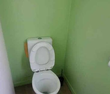 1 bedroom self-contained flat - Photo 5