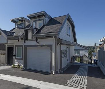Stunning Newer Detached-Style Townhome in New Westminster - Photo 2