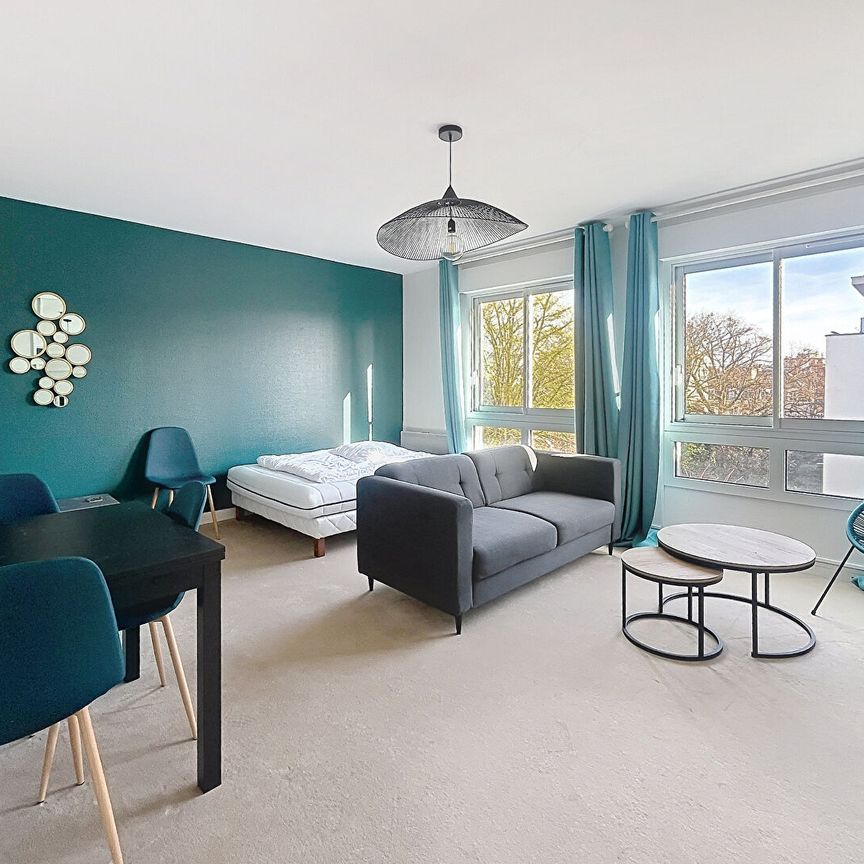 Appartement à louer - REIMS CENTRE- RUE DES MOISSONS - Photo 1