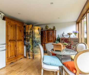 The Coach House, NG7 - Photo 5