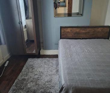 Room in a Shared House, Parchmore Road, CR7 - Photo 1