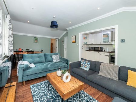 2 bedroom flat to rent - Photo 4
