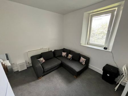 27c Urquhart Road, First Floor, Aberdeen, AB24 5LN - Photo 3