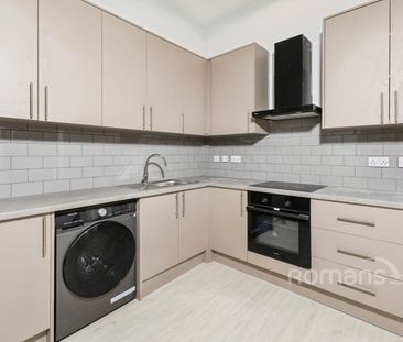 2 bedroom duplex to rent - Photo 3