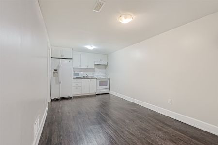 For Lease - 30 Rowatson Road Unit# Lower, Toronto, Ontario - Photo 3