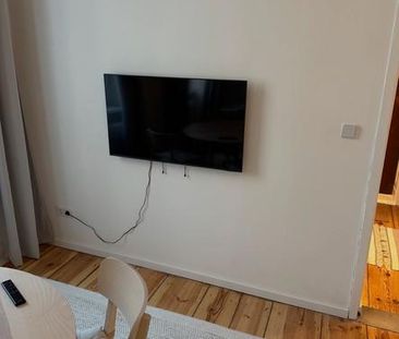 Newly renovated apartment in Moabit - Photo 4