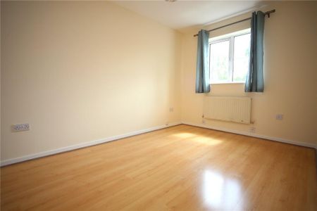 3 bedroom detached house to rent - Photo 4