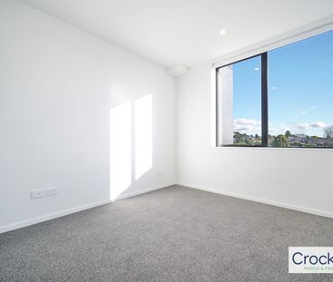 Brand New 2-Bedroom Apartment with Car Park & Storage - Photo 3