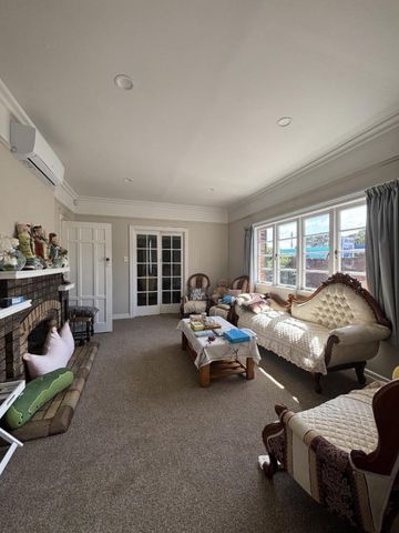 2/3 bedrooms home with plenty parking spaces - Photo 3