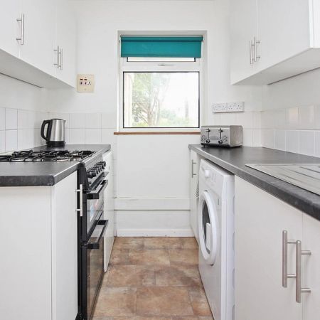 St Michaels Road, Canterbury, CT2 7HG, Kent - Photo 4