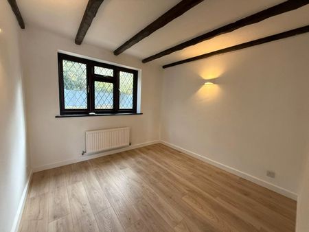 Pevensey Way, Frimley, Camberley, Surrey, GU16 - Photo 4