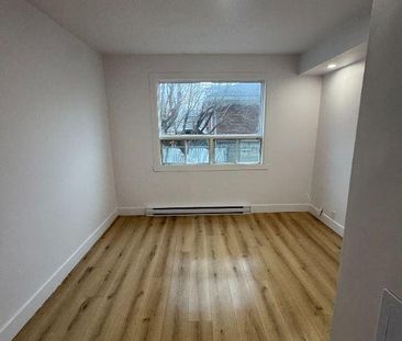 2 1/2 entièrement rénové – Saint-Jérôme (quartier Saint-Antoine) - Photo 3
