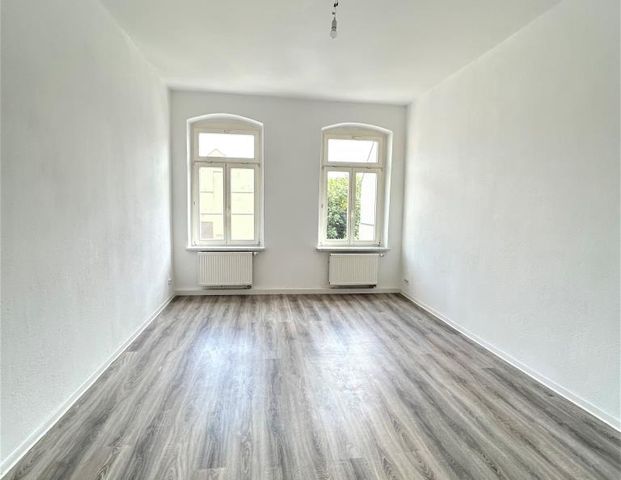 Save now in your new home! - Photo 1