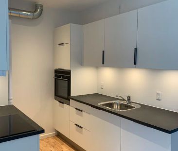 Indflytningsklar lejlighed med moderne detaljer i Skalborg - Foto 3