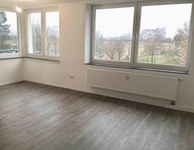 Gut geschnittene 3-Zimmer-Wohnung mit Balkon - Foto 1