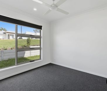 Beautiful Brand-New 4-Bedroom Home in a Prime Brassall Location - Photo 3