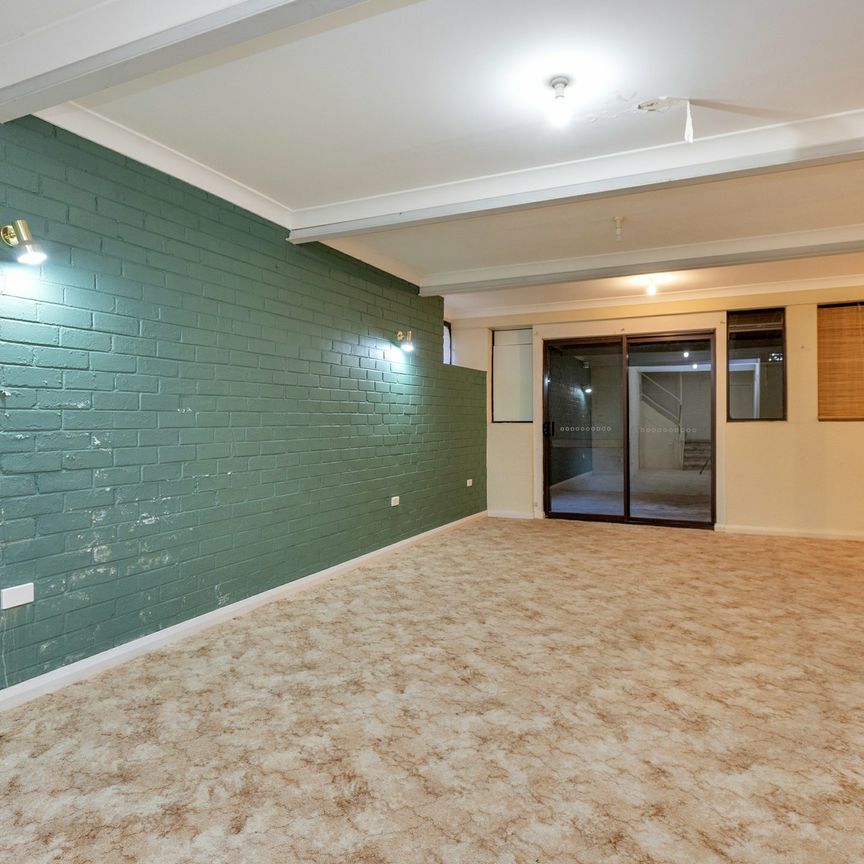 4 Bedroom home in East Tamworth - Photo 1