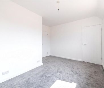 3 bedroom end of terrace house to rent - Photo 6