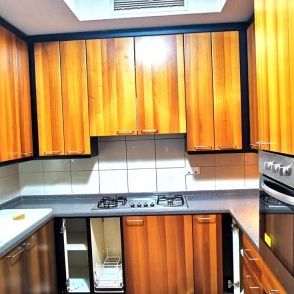 Beautiful 3 bedder plus maid room looking for taker - Photo 1