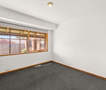 Spacious Family Home - Photo 5